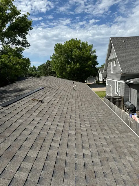 Atlas Pinnacle Pristine Roof Replacement in Auburn, NE – photo 3