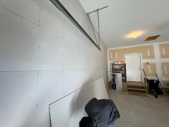 Garage Insulation and Sheetrock in Omaha, NE – photo 2