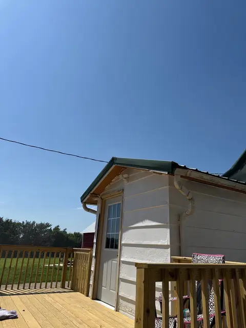 Standing-Seam Metal Roof and Vinyl Siding in Pender, NE – photo 5