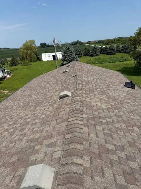 Brown Architectural Shingle Roof Replacement in West Point, NE – photo 5
