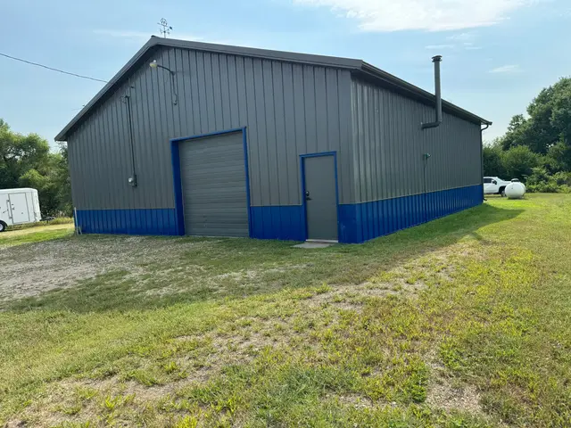 Metal Shop Painting in West Point, NE – photo 4